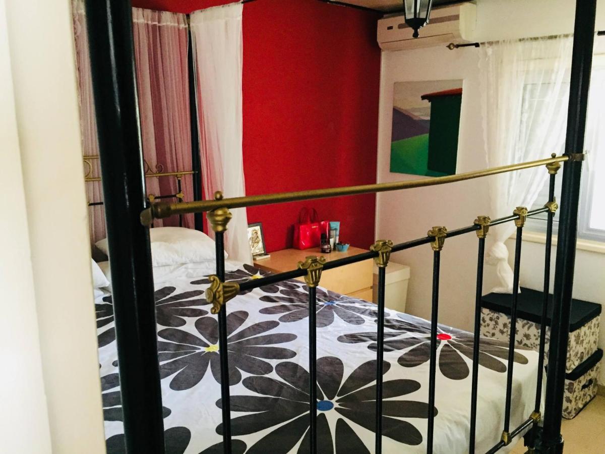Artist Cottage In Dromolaxia Larnaca Exterior foto